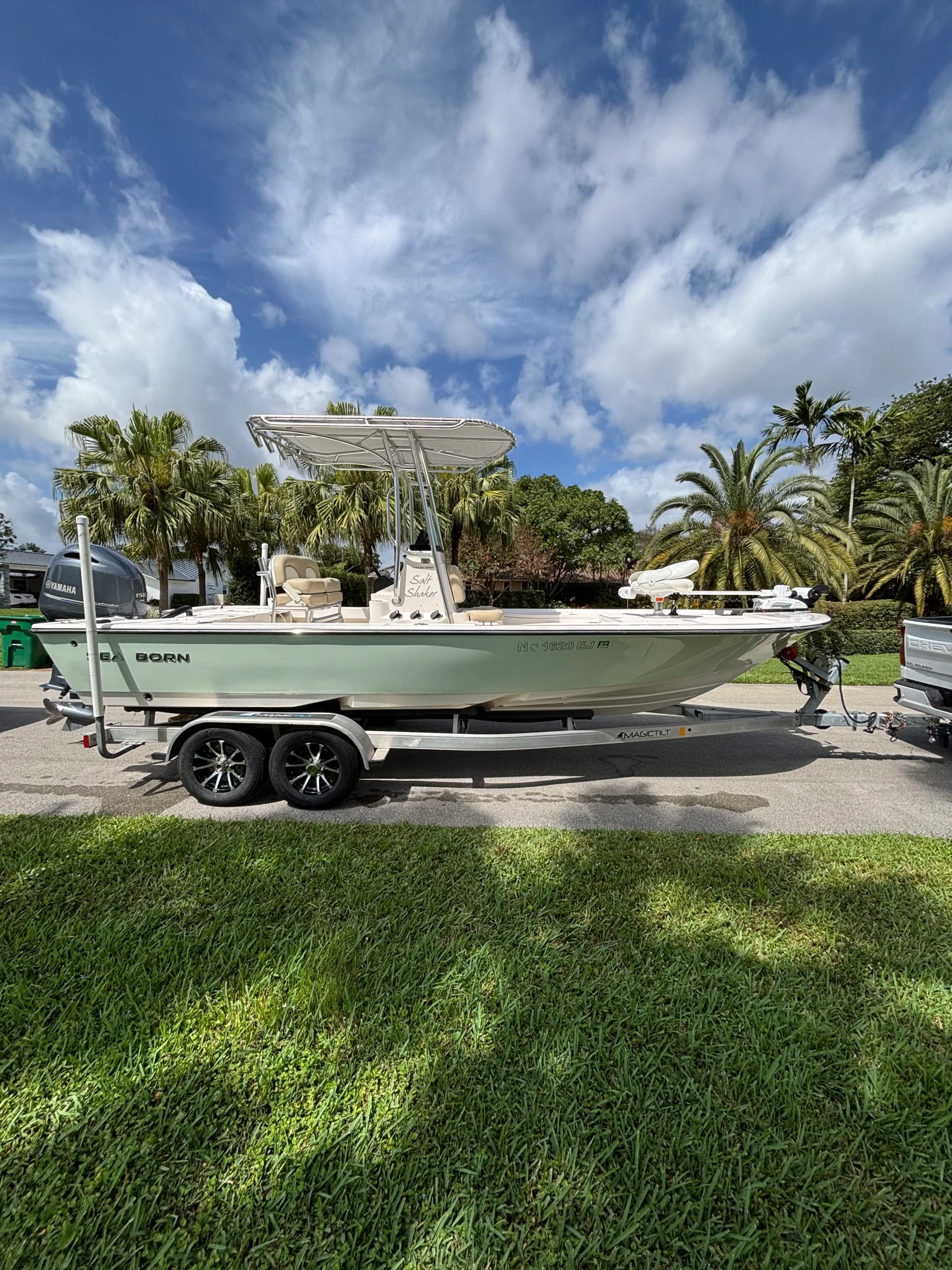 2020 Sea Born FX22 Bay